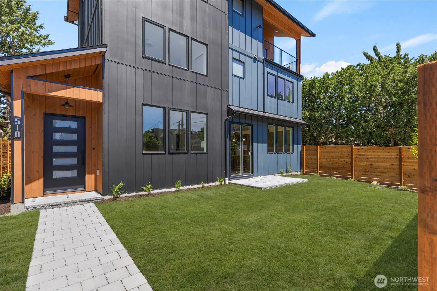 Property photo for 510 N 92nd Street, Seattle photo 3