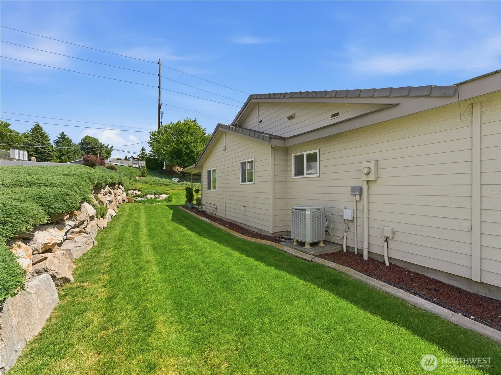 Property photo for 1380 Eastmont Avenue #1301, East Wenatchee photo 3