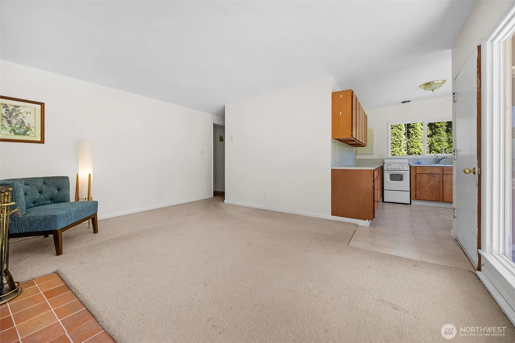 Property photo for 8833 Ne Bothell Way, Kenmore photo 4