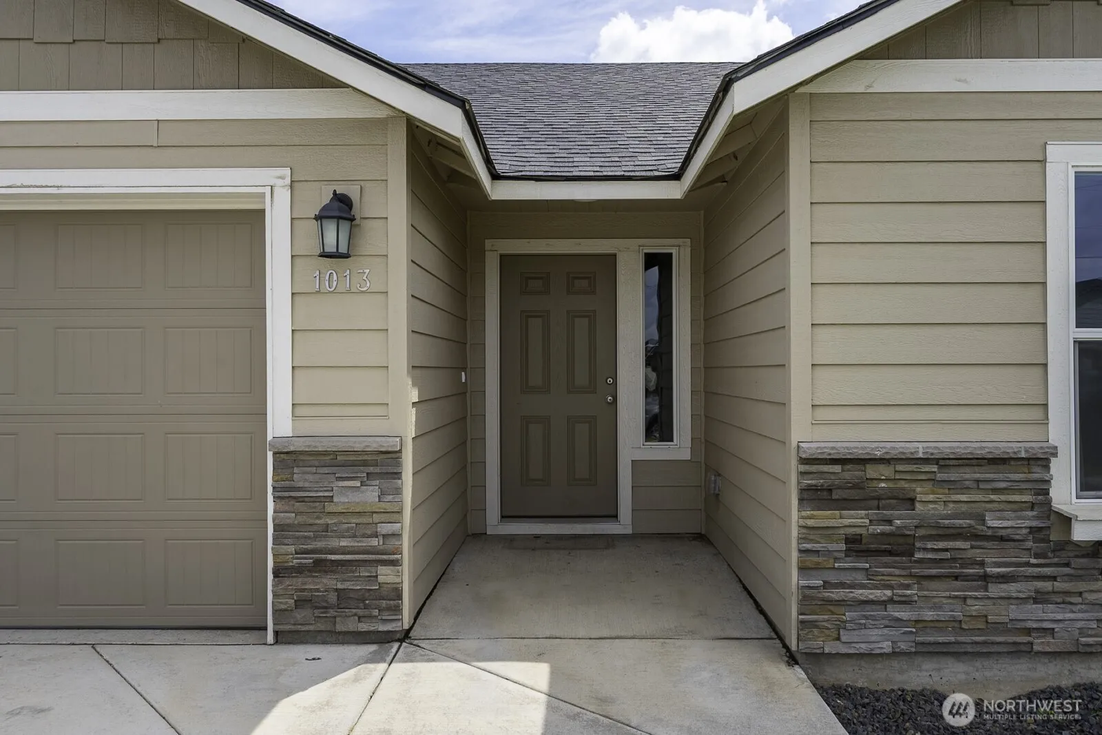 Property photo for 1013 W Maple Drive, Moses Lake photo 5