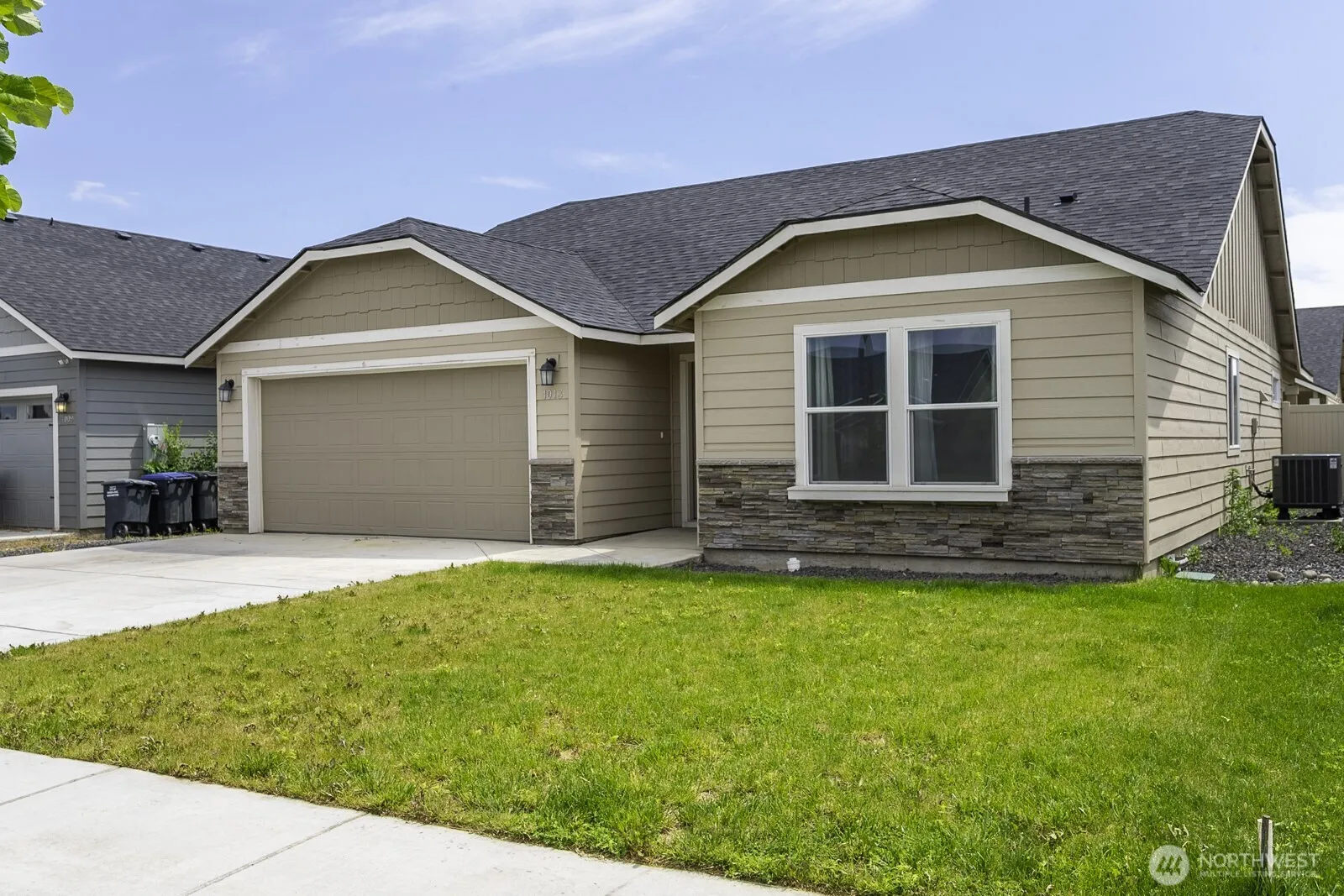 Property photo for 1013 W Maple Drive, Moses Lake photo 3