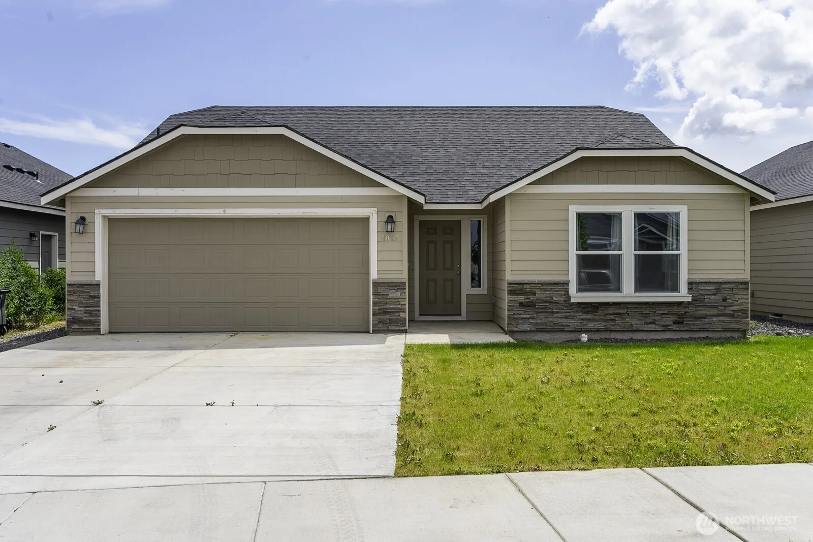 Property photo for 1013 W Maple Drive, Moses Lake