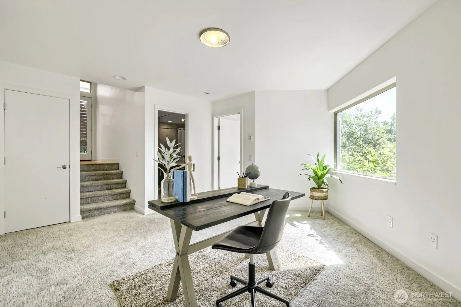 Property photo for 3812 Whitman Avenue N, Seattle photo 4