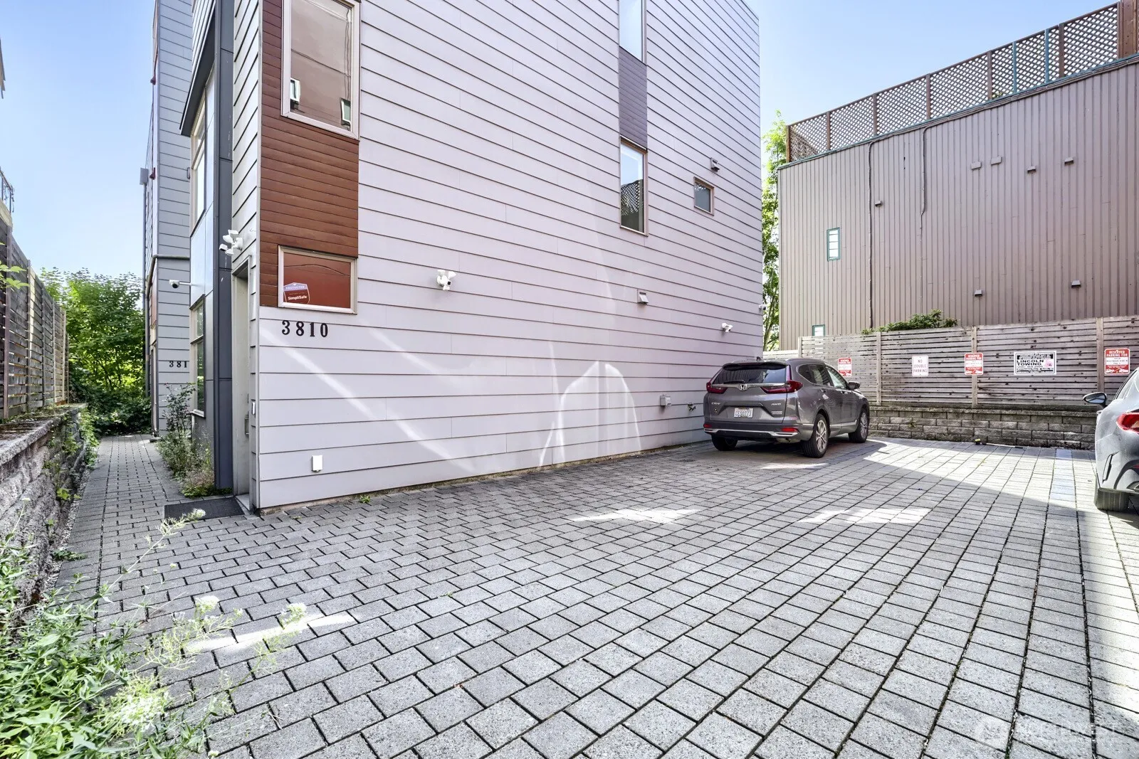 Property photo for 3812 Whitman Avenue N, Seattle photo 3