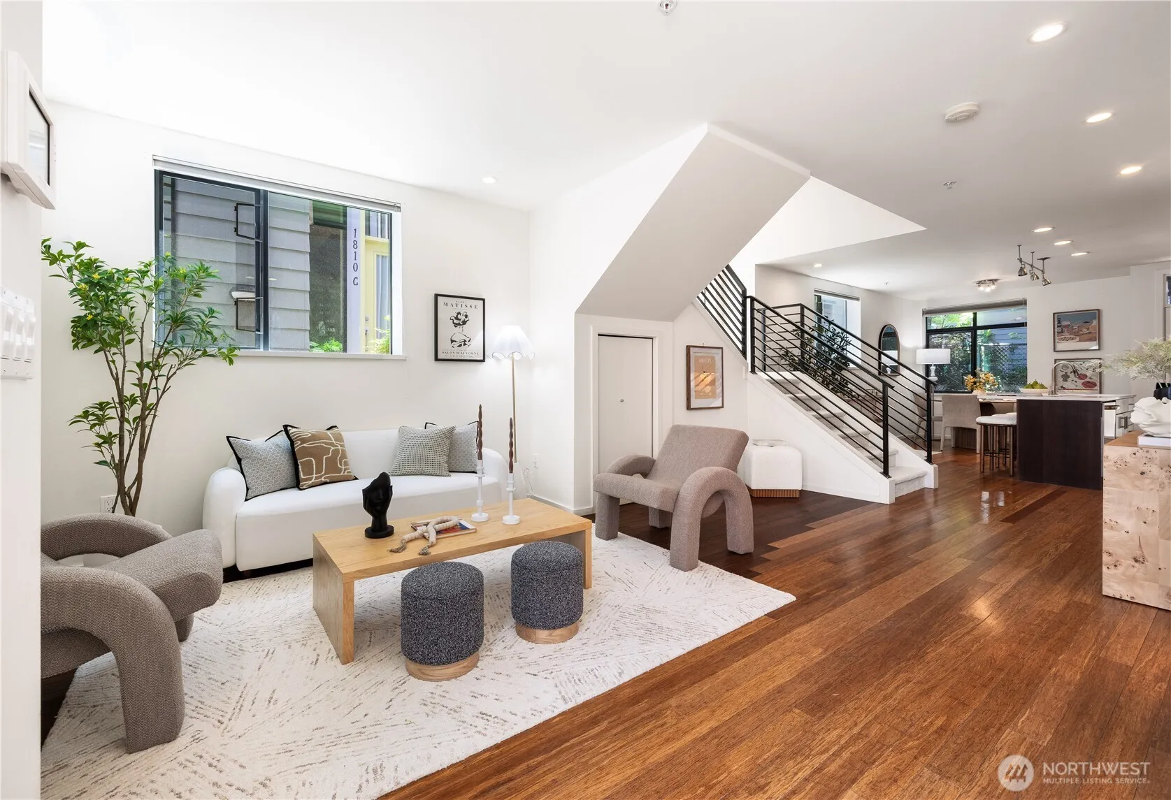 Property photo for 1808 11th Avenue #b, Seattle photo 3