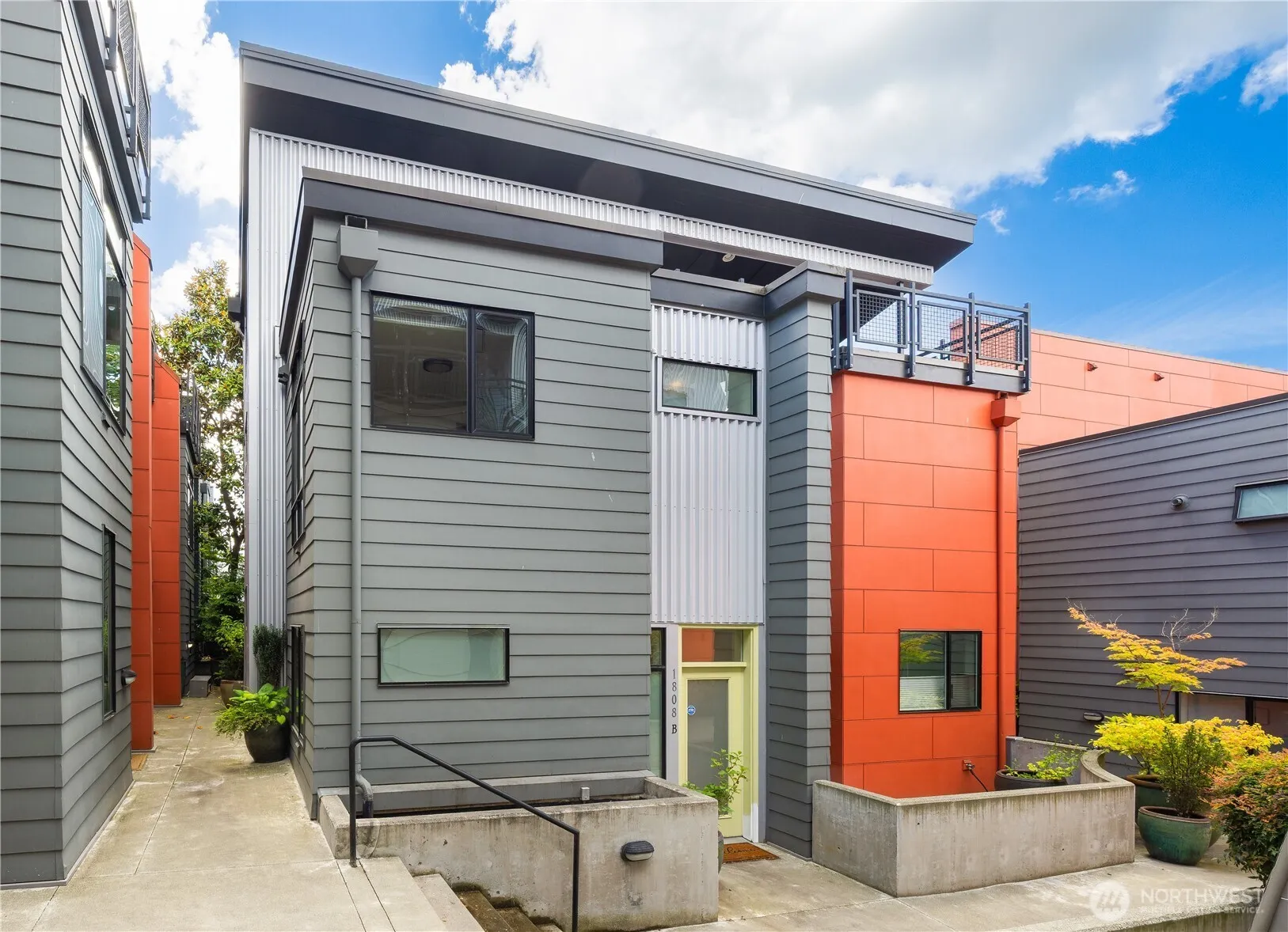 Property photo for 1808 11th Avenue #b, Seattle
