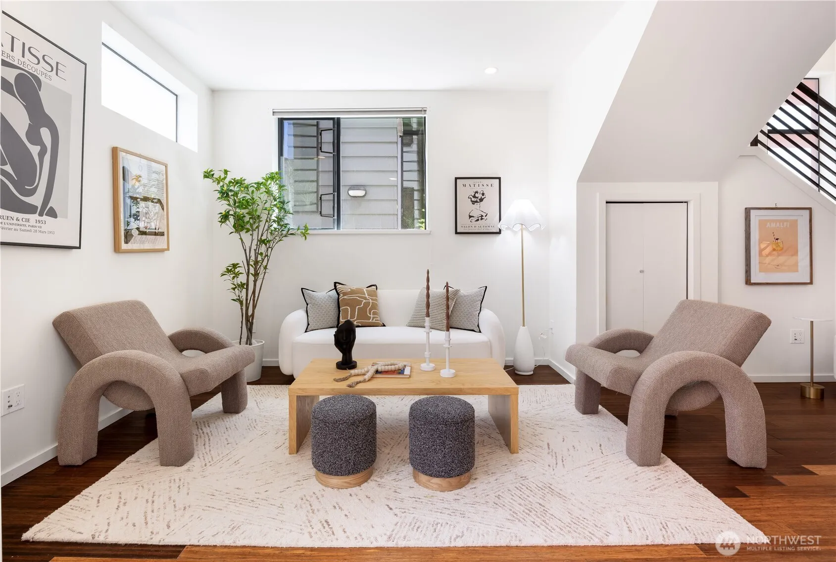 Property photo for 1808 11th Avenue #b, Seattle photo 2