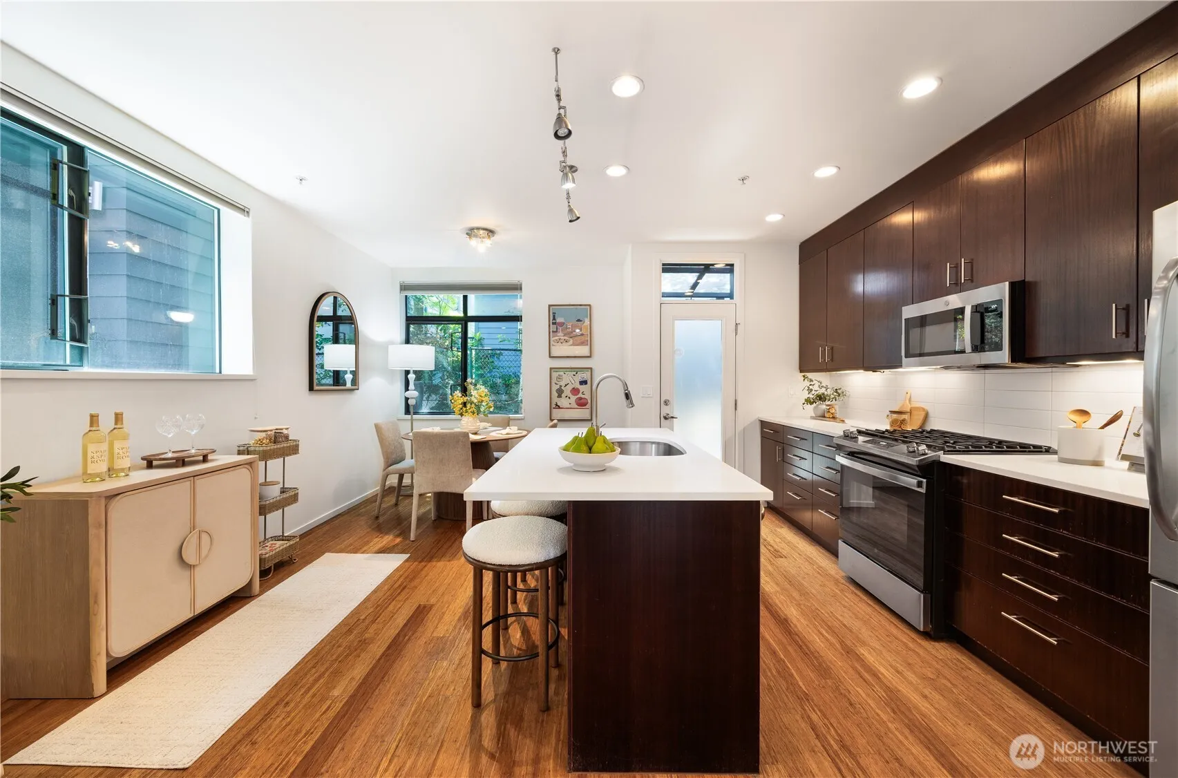 Property photo for 1808 11th Avenue #b, Seattle photo 5