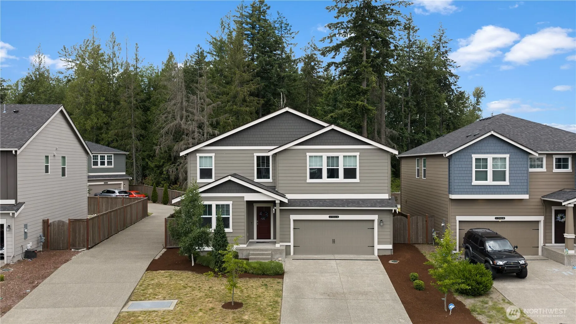 Property photo for 17512 Crossing Drive E, Puyallup