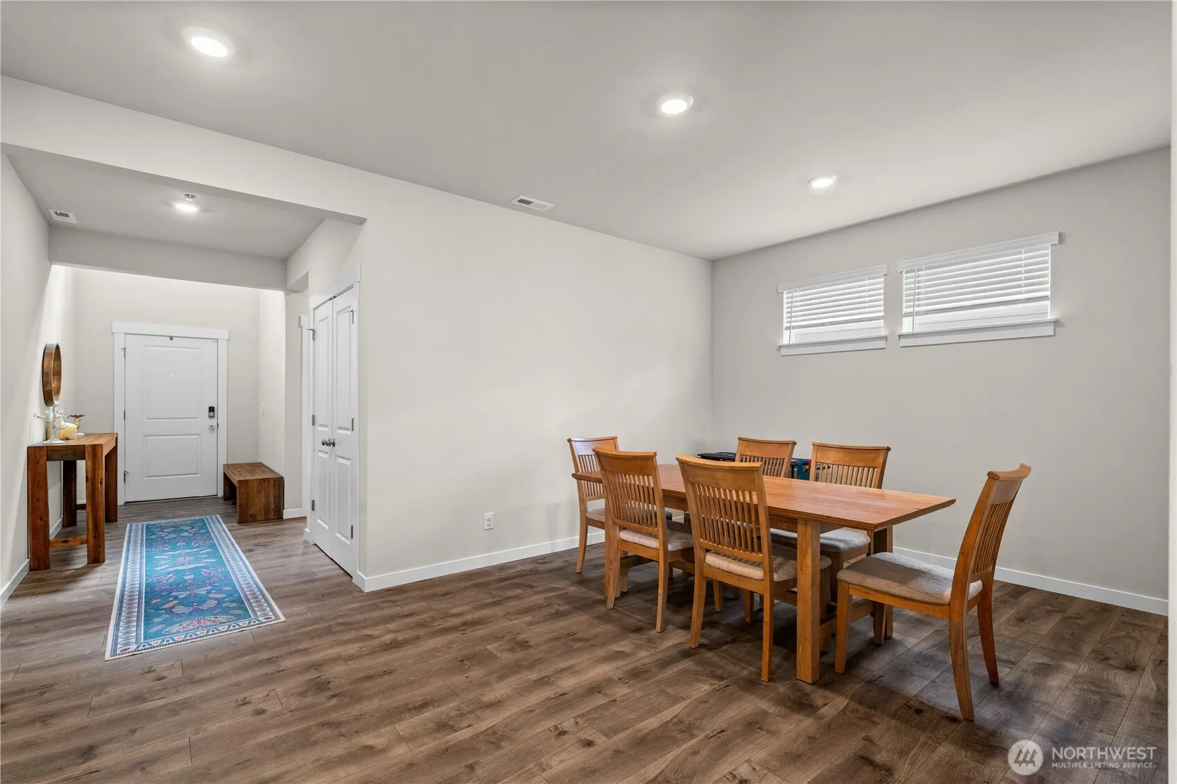 Property photo for 17512 Crossing Drive E, Puyallup photo 4