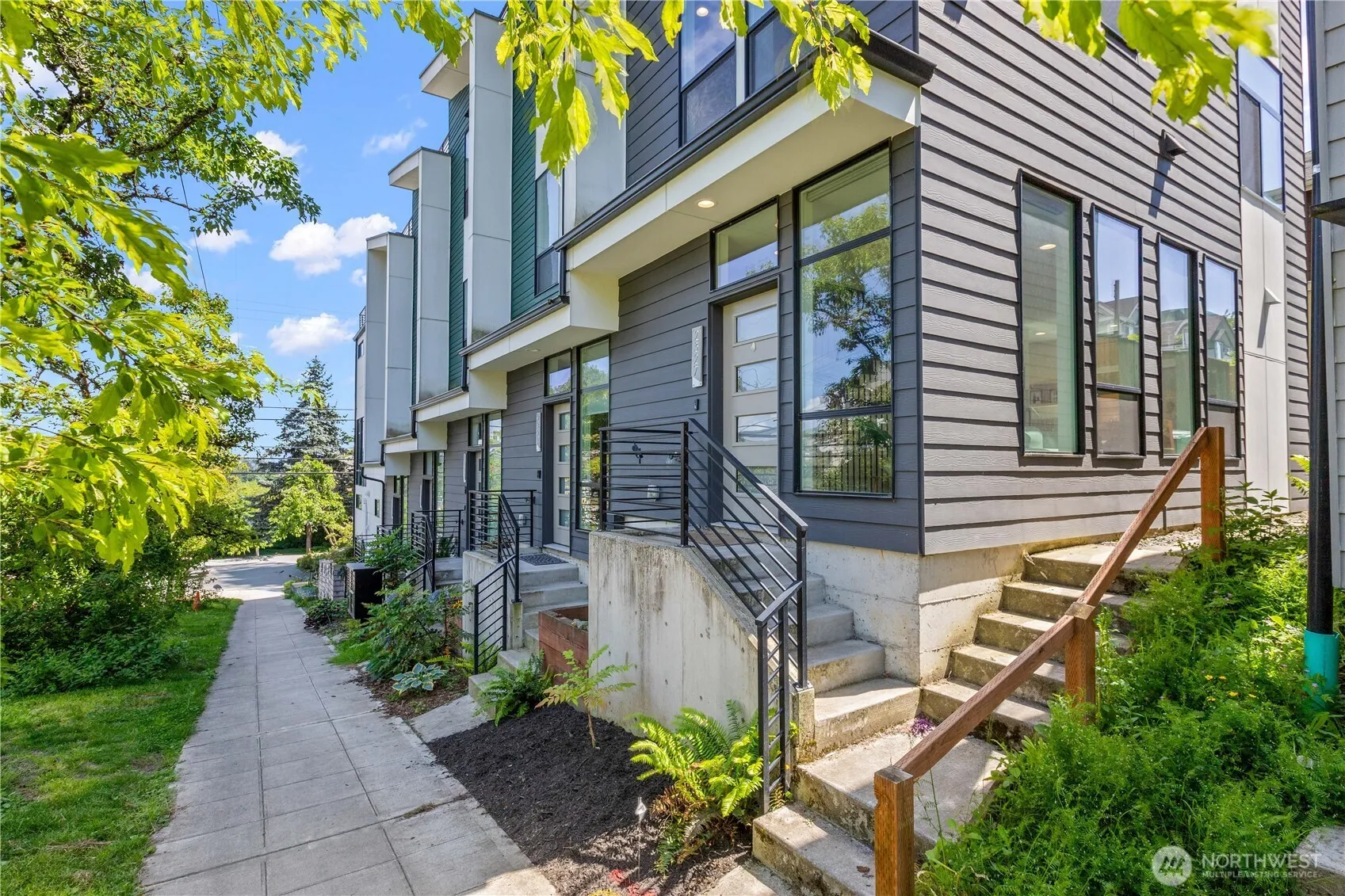 Property photo for 2327 E Denny Way, Seattle