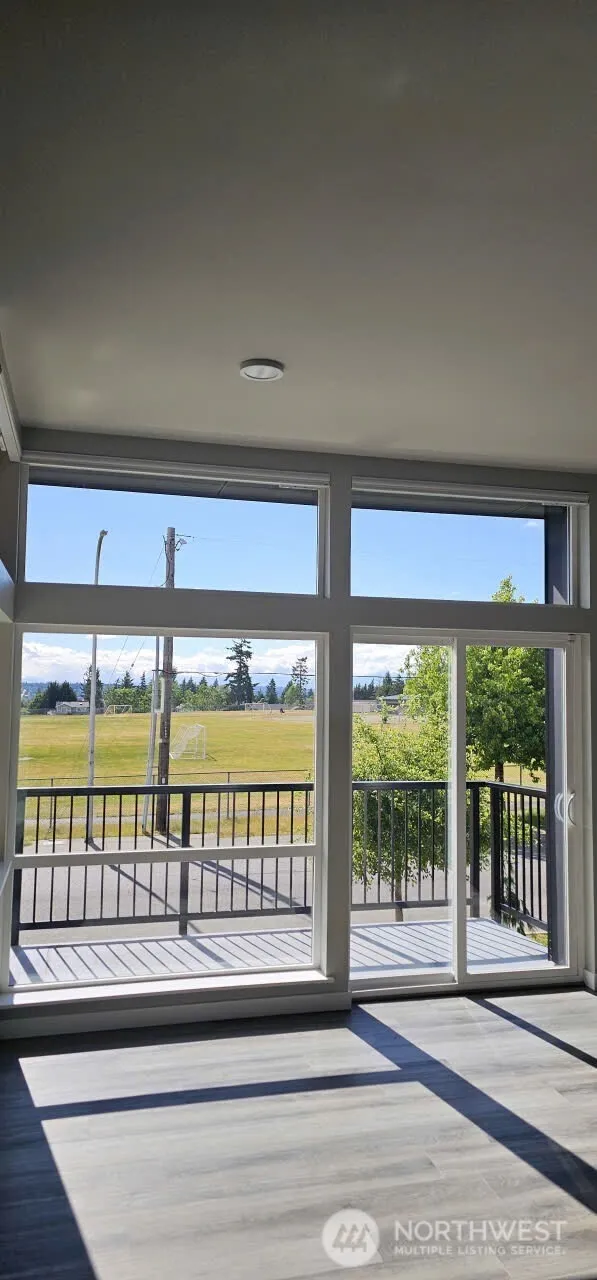 Property photo for 1208 Harrington Avenue Ne, Renton photo 4