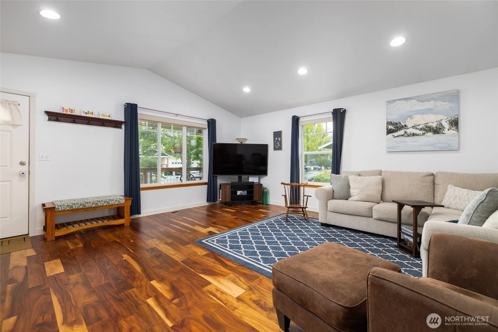 Property photo for 1036 Homestead Drive, Burlington photo 5