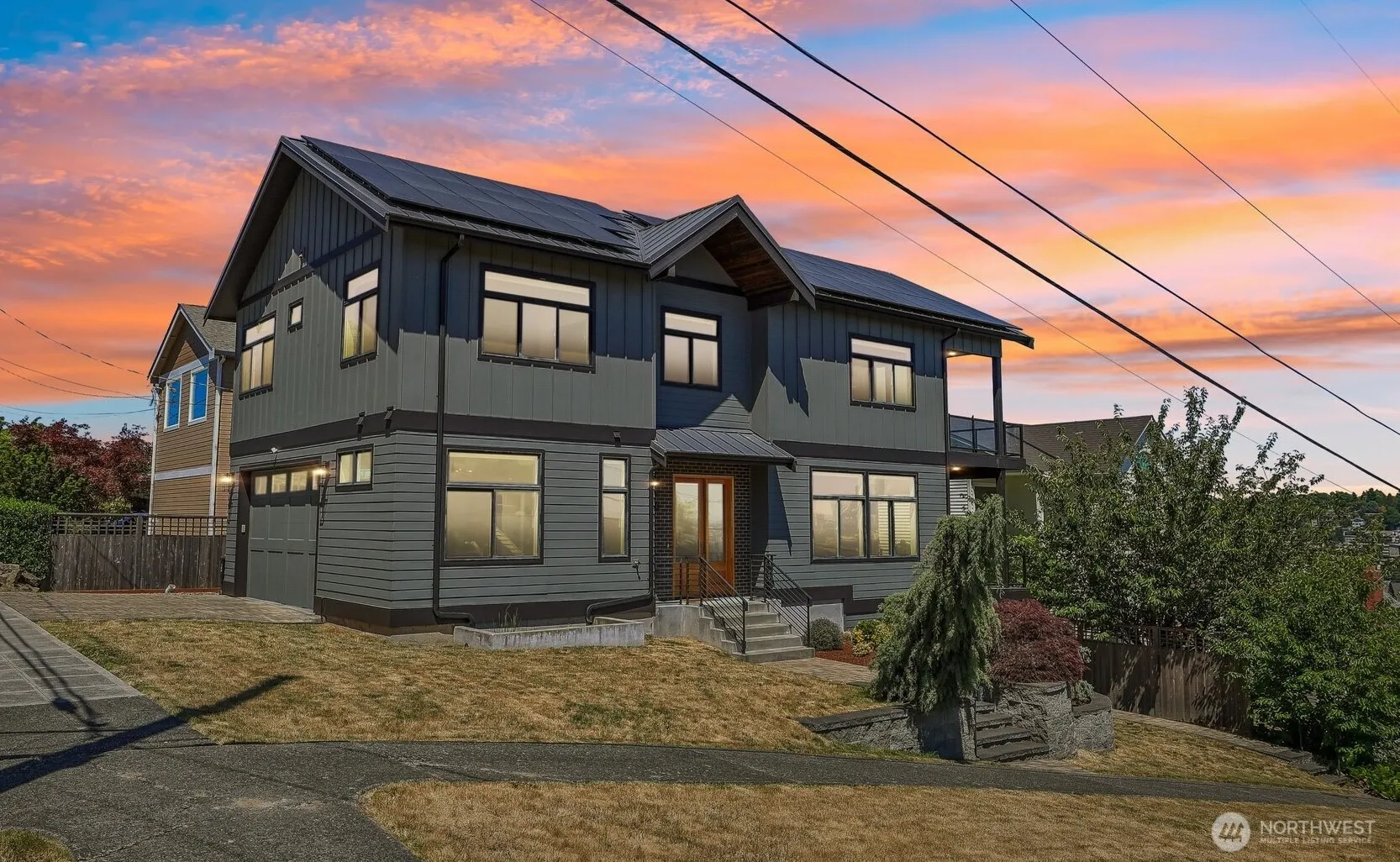Property photo for 2460 W Lynn Street, Seattle