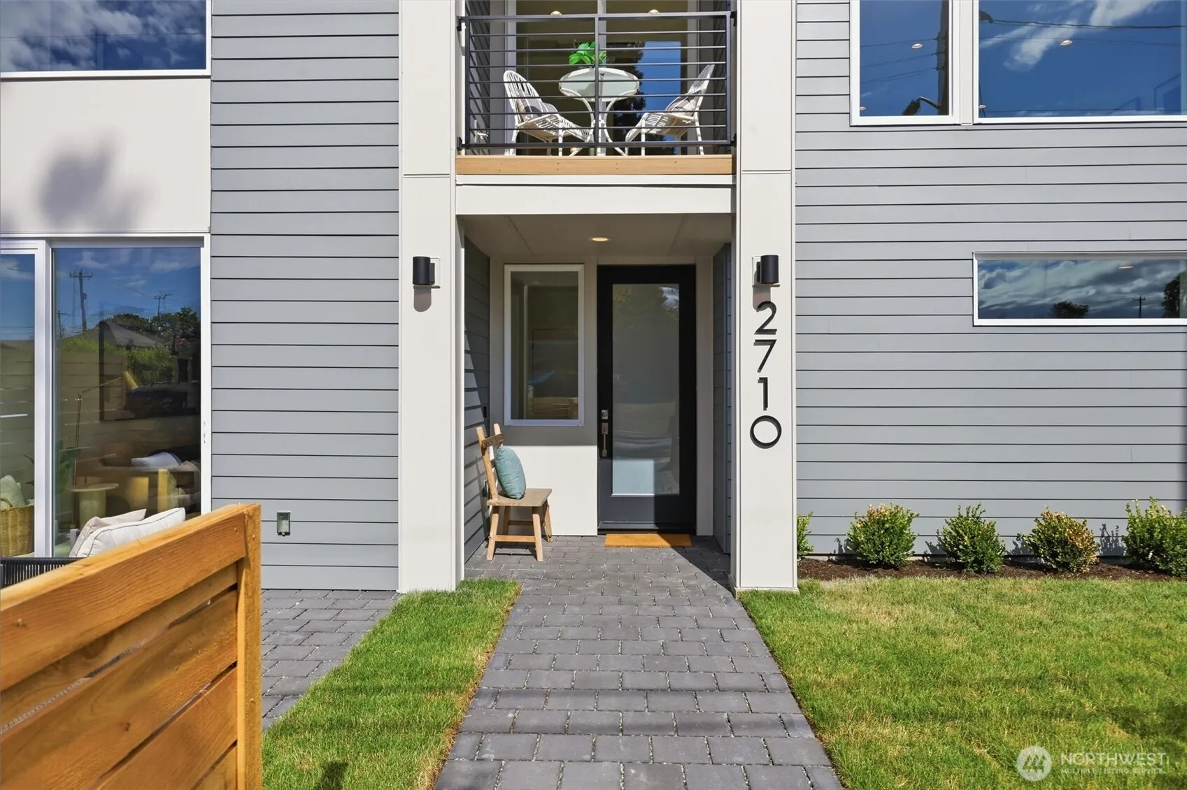 Property photo for 2710 58th Avenue Sw, Seattle photo 3