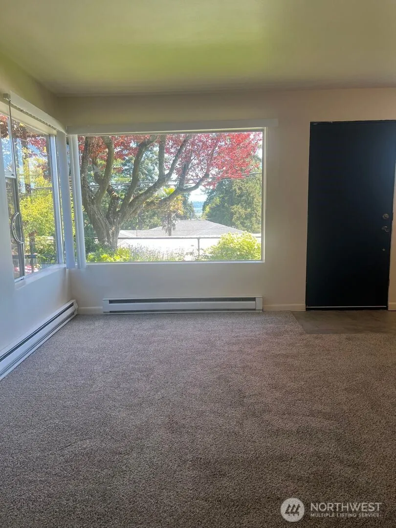 Property photo for 5127 Colby Avenue #2, Everett photo 3