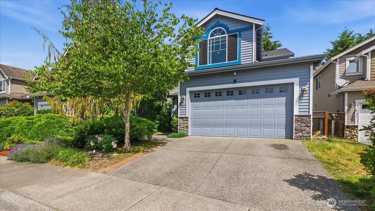 Property photo for 923 183rd Place Se, Bothell photo 2