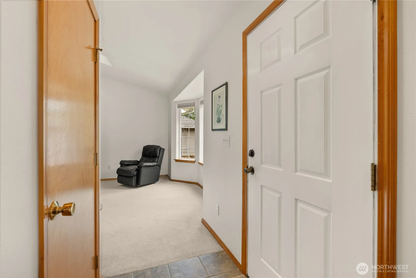Property photo for 457 Dolphin Avenue Ne, Ocean Shores photo 3