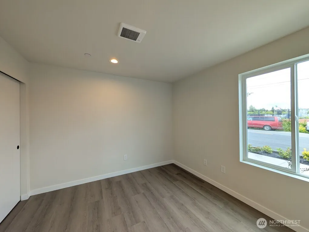 Property photo for 222 124th Street Sw #a2, Everett photo 3