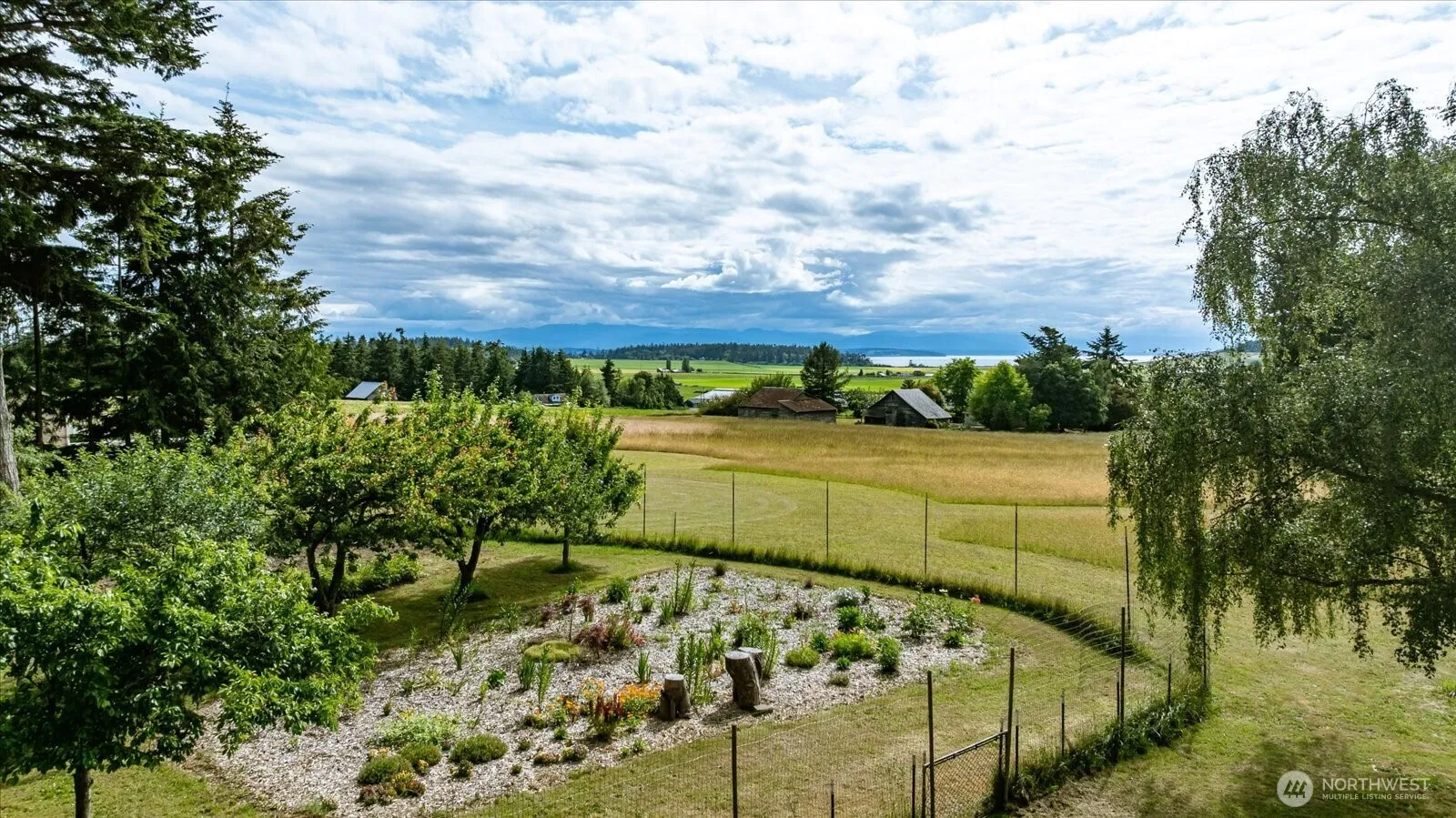 Property photo for 987 Terry Road, Coupeville photo 4