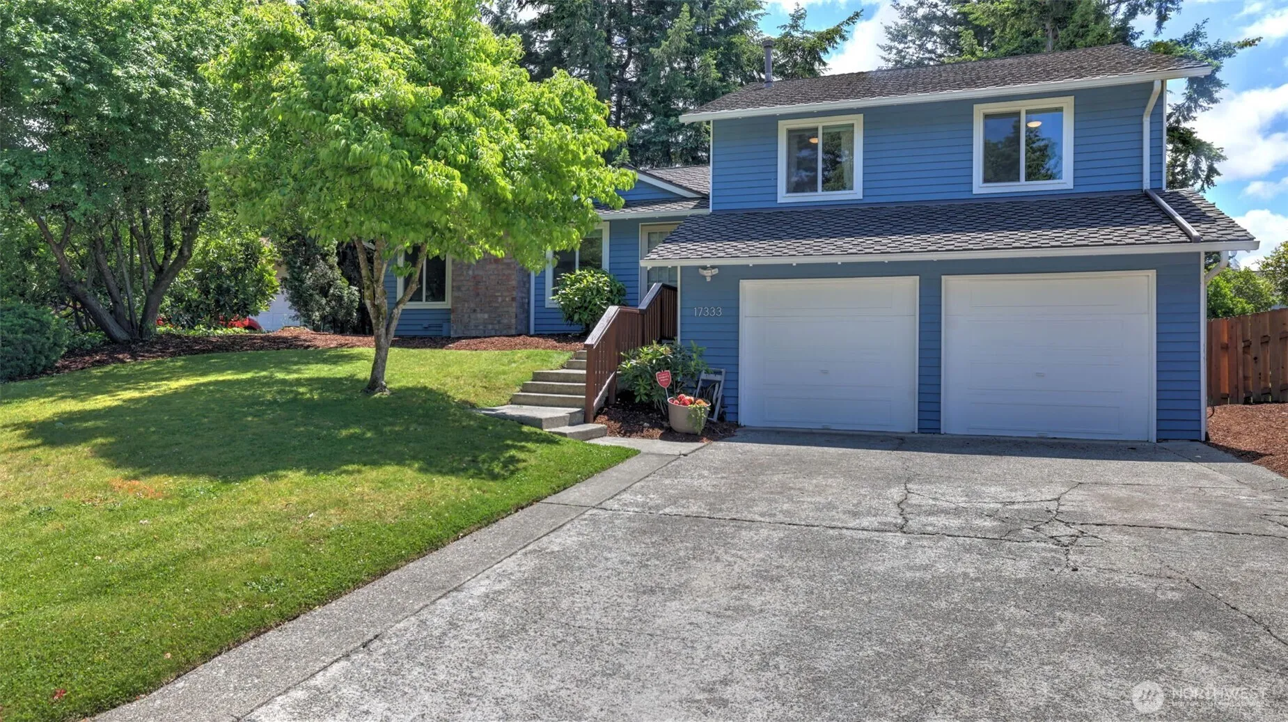 Property photo for 17333 160th Avenue Se, Renton photo 2