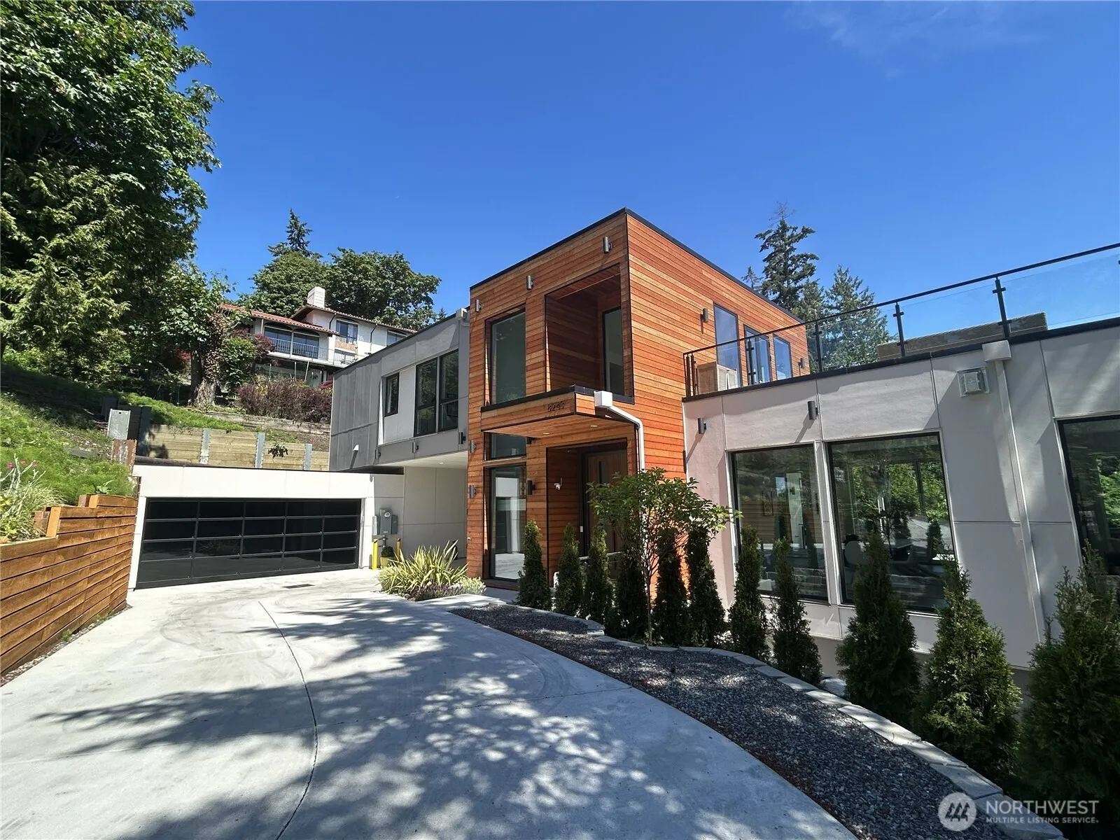 Property photo for 8243 W Mercer Way, Mercer Island photo 3