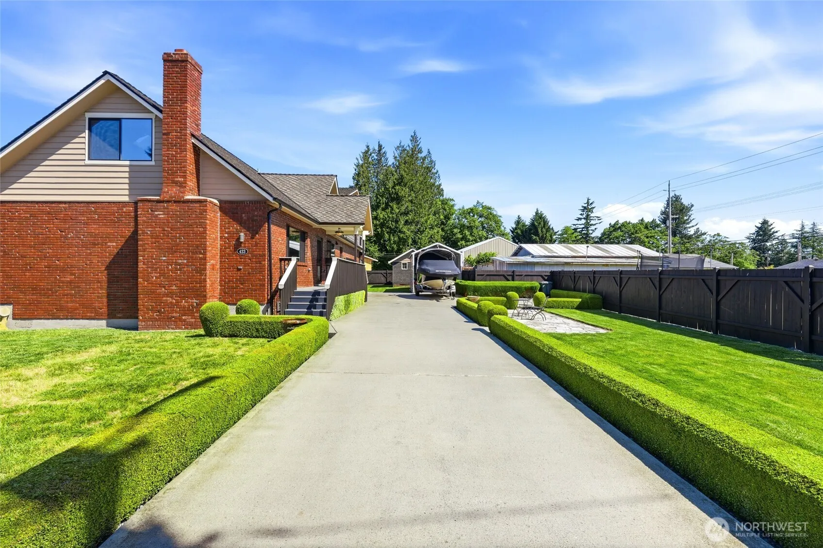 Property photo for 423 106th Place Sw, Everett photo 3