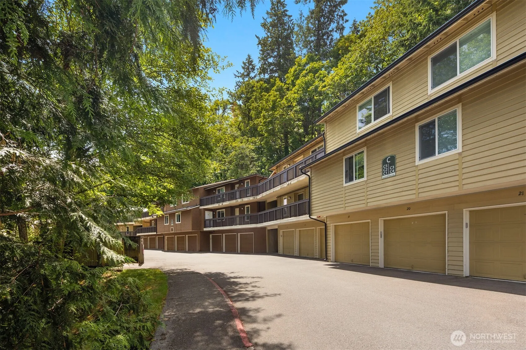 Property photo for 515 Newport Way Nw #b3, Issaquah