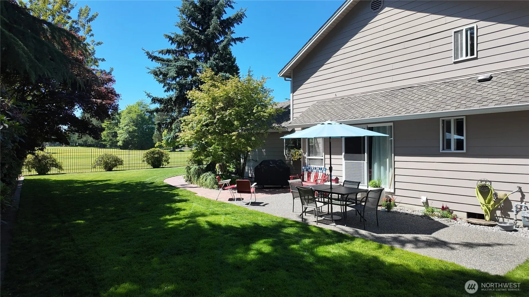 Property photo for 12270 Maple Crest Drive, Burlington photo 3