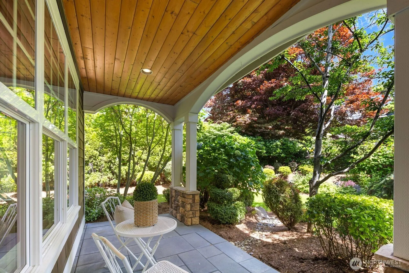 Property photo for 1610 8th Street W, Kirkland photo 2