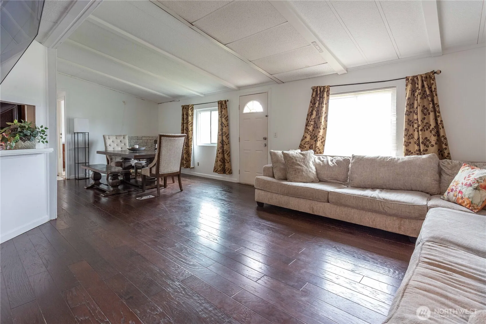 Property photo for 1706 N 32nd Place, Mount Vernon photo 4