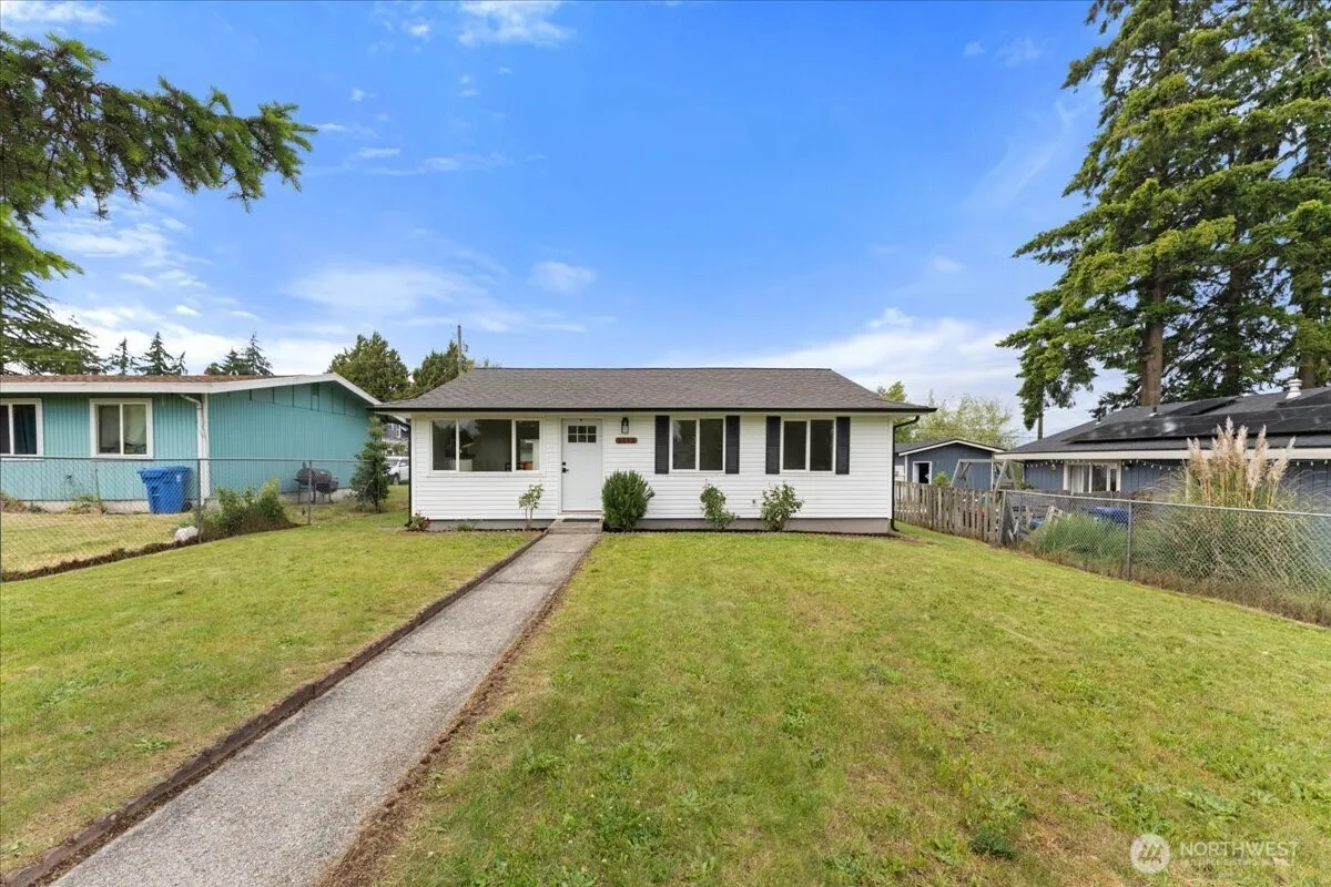 Property photo for 1113 E 61st Street, Tacoma