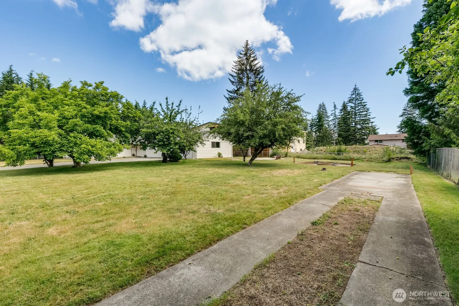 Property photo for 13027 29th Avenue Se, Everett photo 3