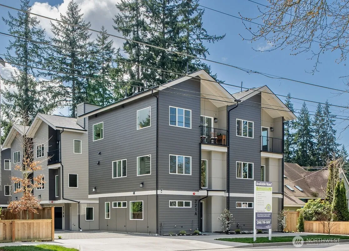 Property photo for 219 Ne 185th Street #a, Shoreline