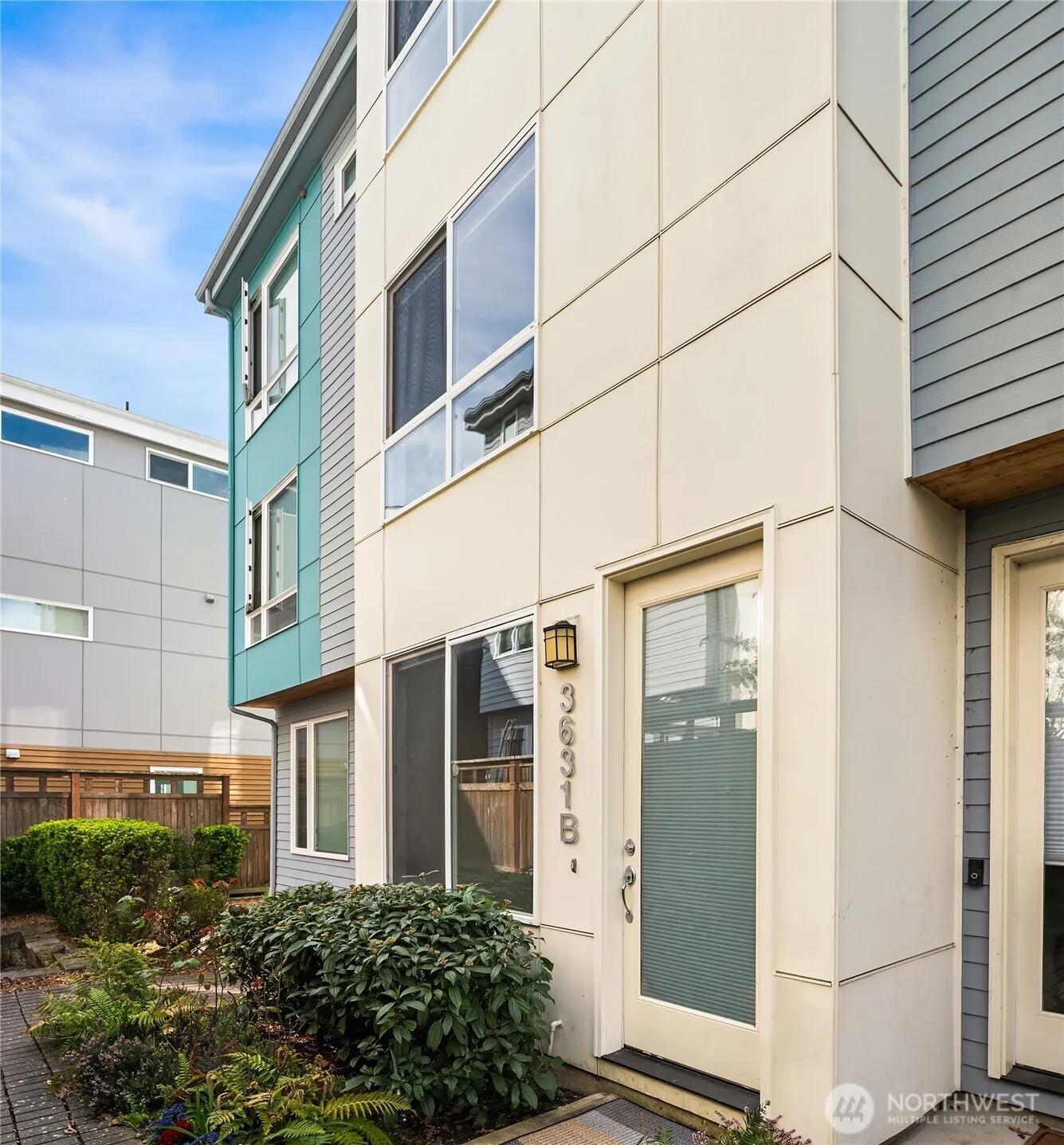 Property photo for 3631 Courtland Place S #b, Seattle