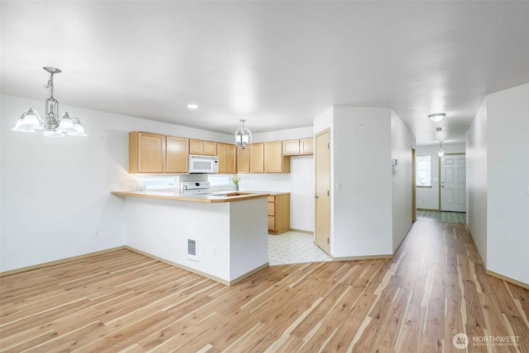 Property photo for 11809 5th Avenue Ct E, Tacoma photo 5