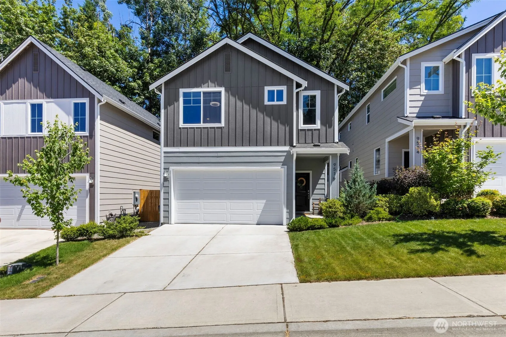 Property photo for 9516 Fairhaven Circle Ne, Bremerton