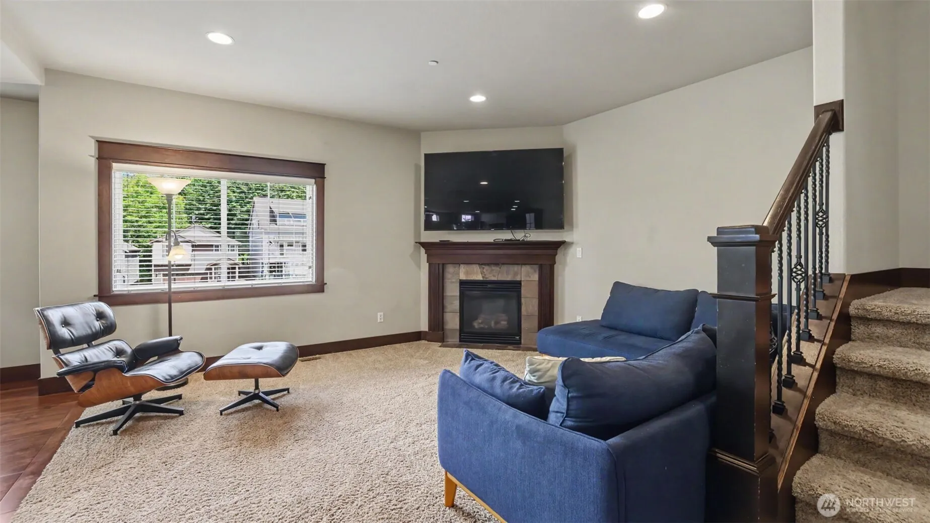 Property photo for 1357 Elma Place Ne, Renton photo 3