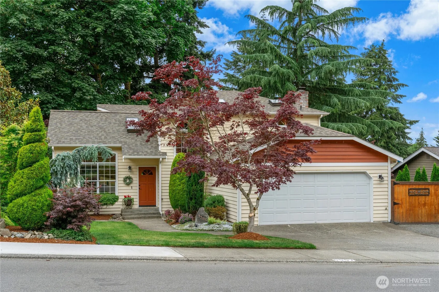 Property photo for 5507 James Avenue Se, Auburn