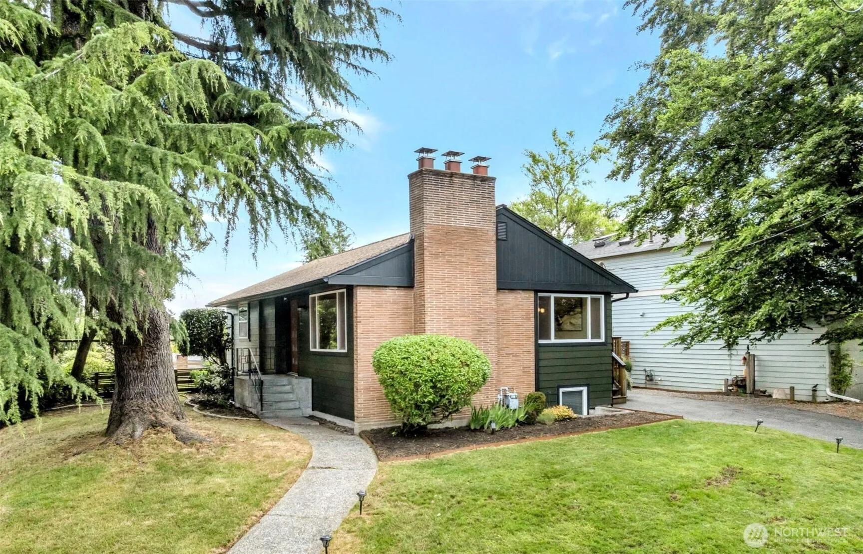 Property photo for 3802 Ne 90th Street, Seattle