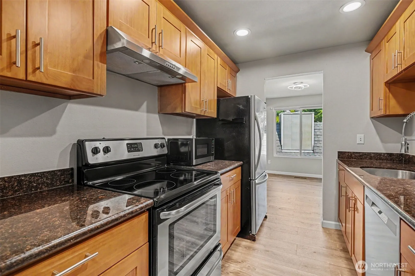 Property photo for 9905 Ne 124 Street #704, Kirkland photo 4