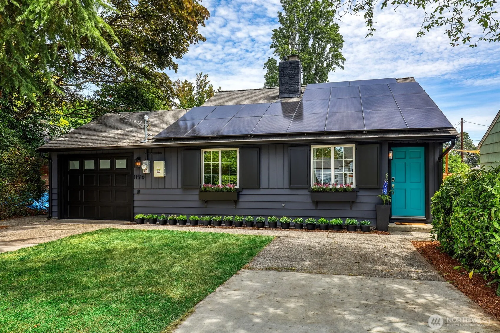 Property photo for 11516 Meridian Avenue N, Seattle