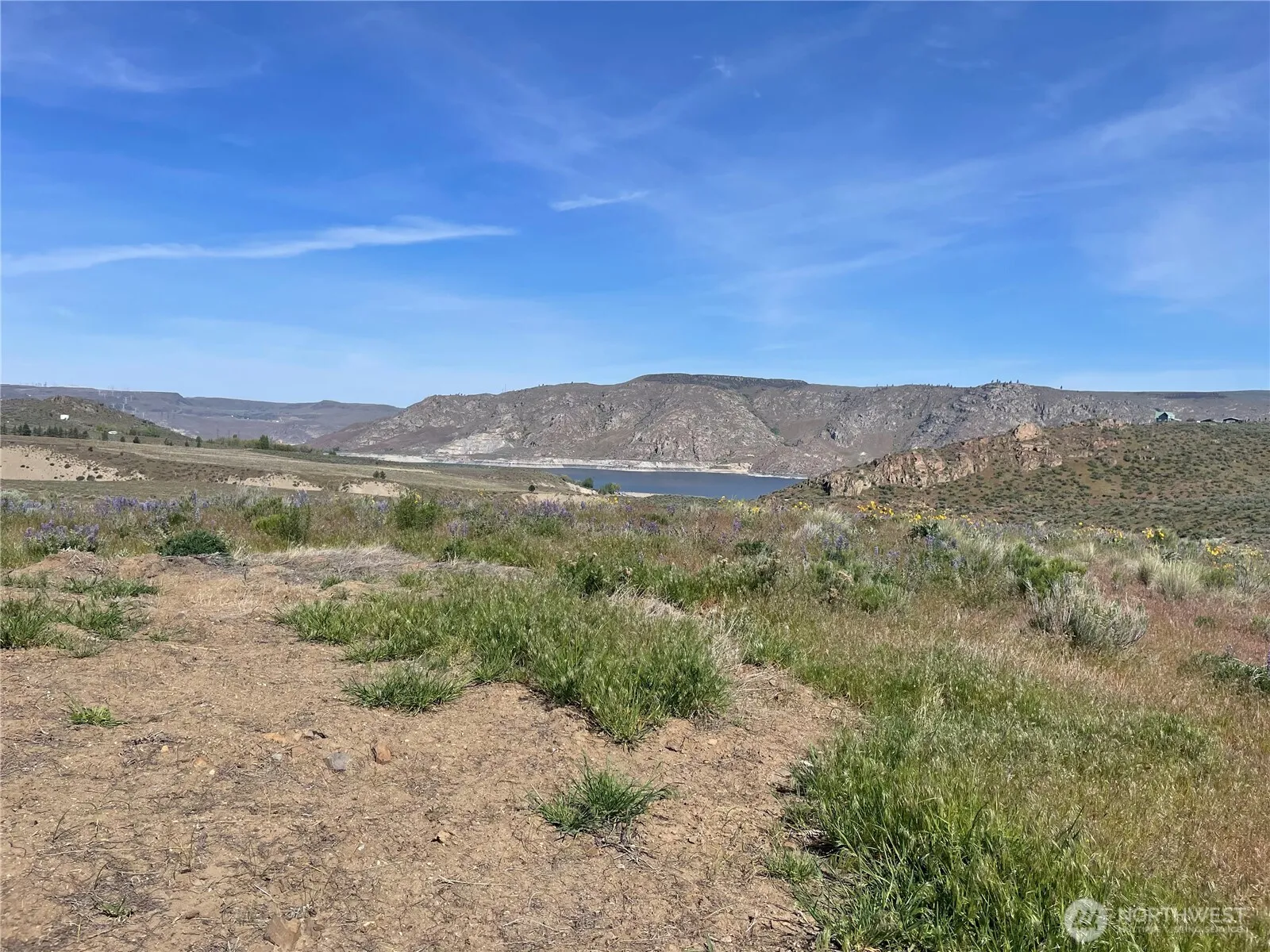 Property photo for 4 Xxx Hwy 174, Grand Coulee photo 2