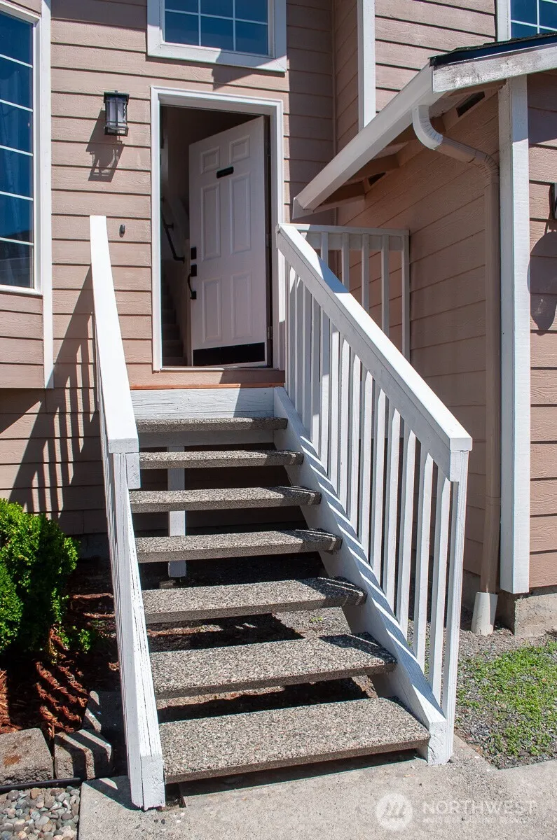 Property photo for 12505 57th Drive Ne, Marysville photo 4