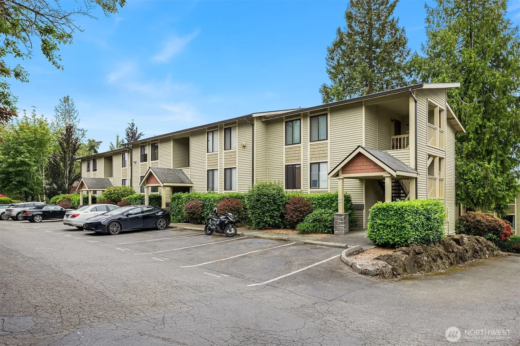 Property photo for 11801 100th Avenue Ne #a103, Kirkland