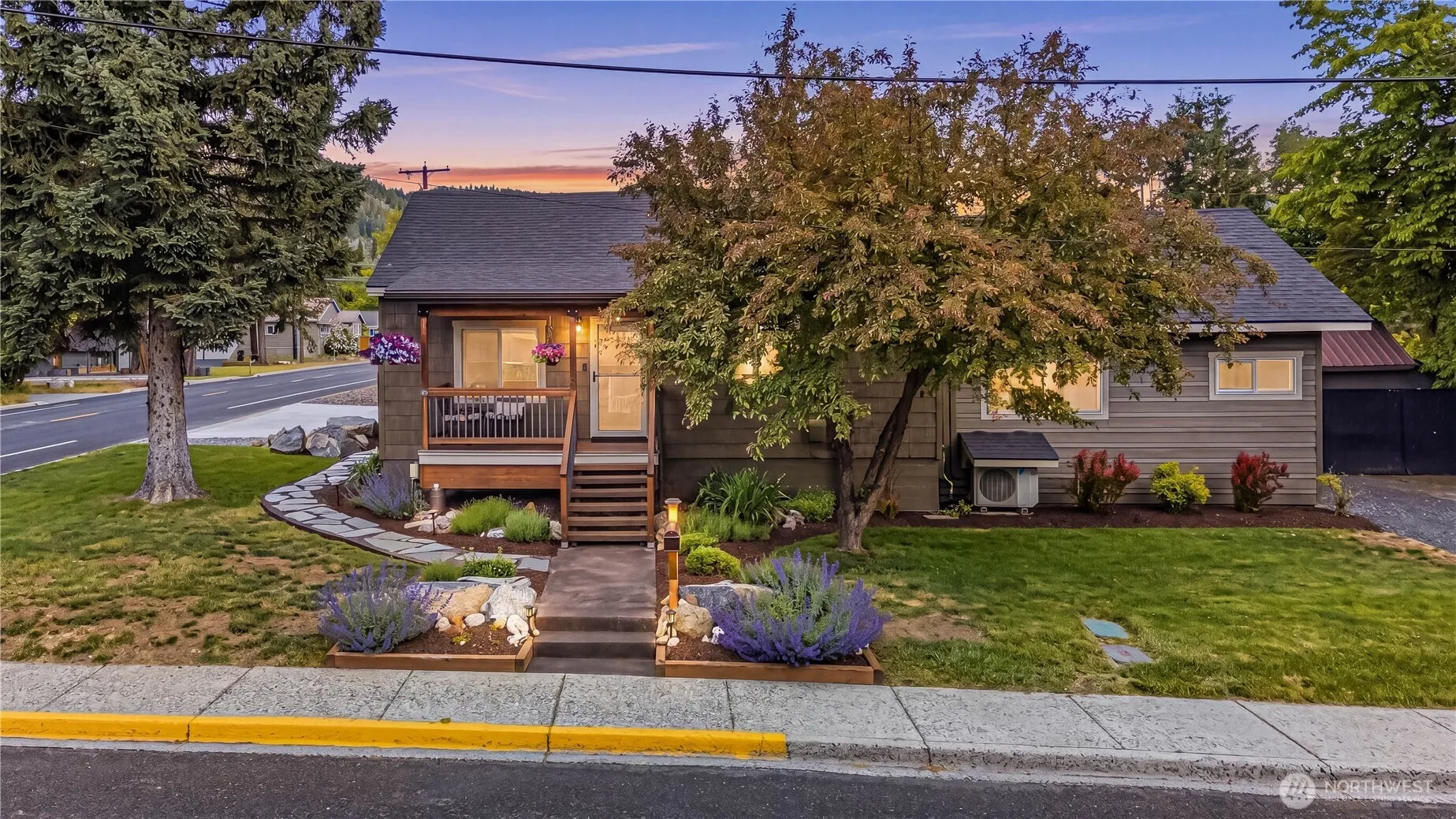 Property photo for 106 Evans Street, Leavenworth photo 2