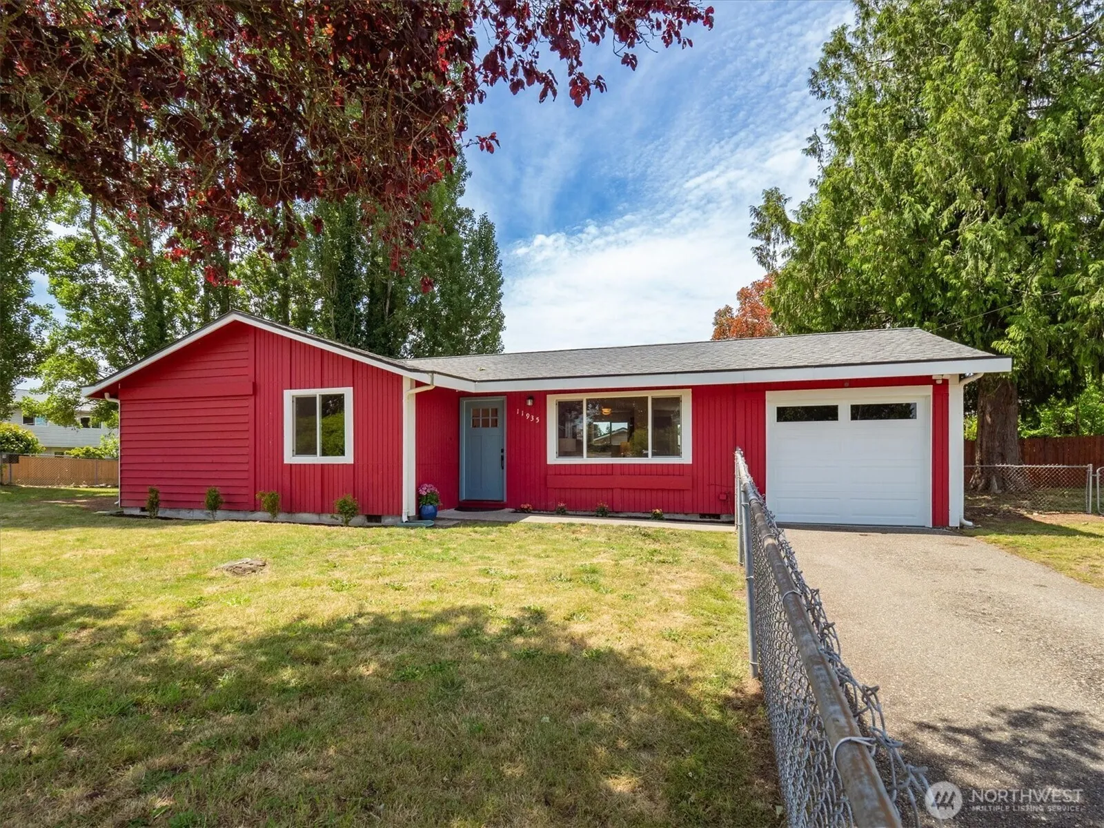 Property photo for 11935 8th Avenue Sw, Seattle