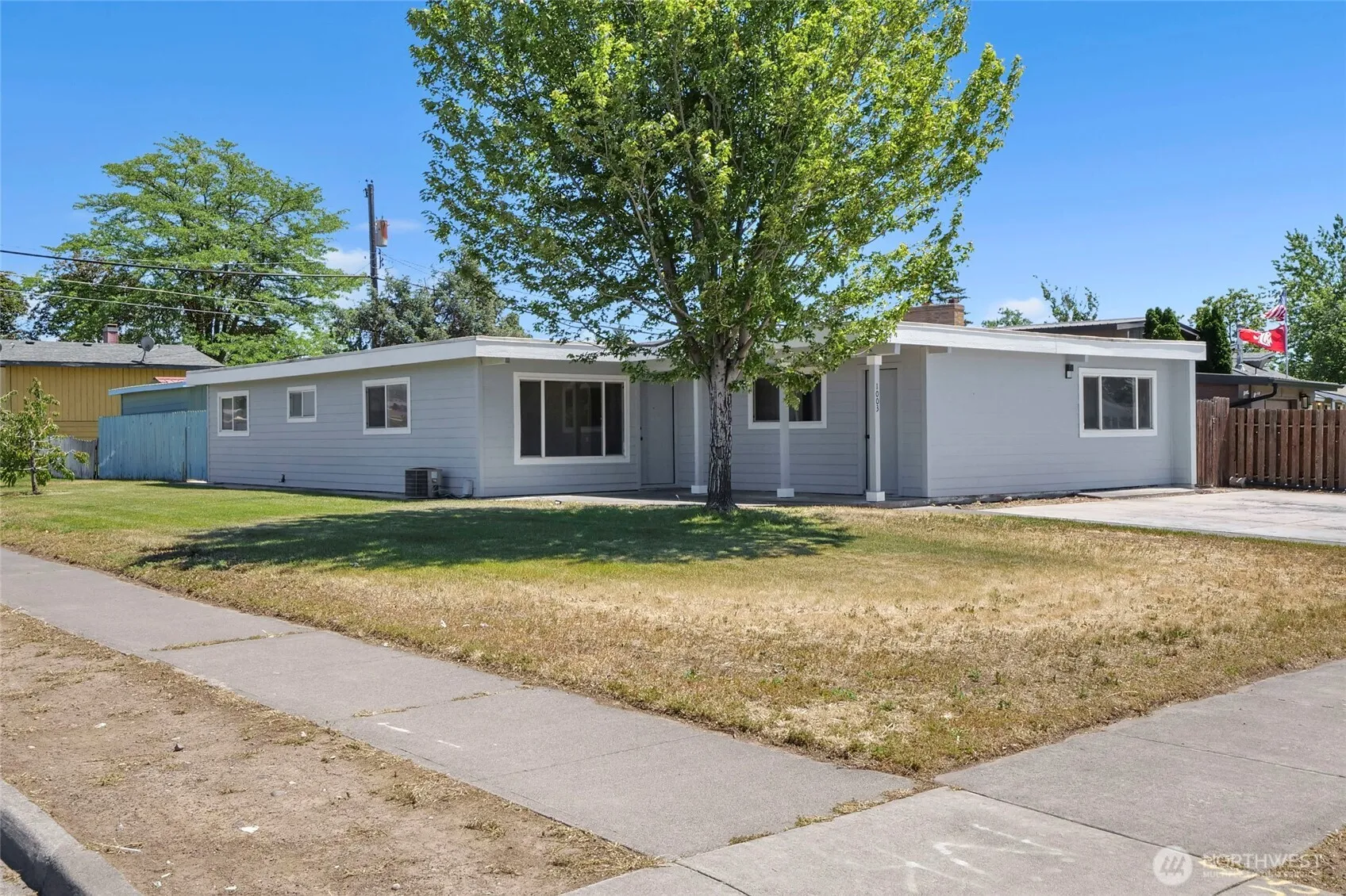 Property photo for 1003 S Evergreen Drive, Moses Lake