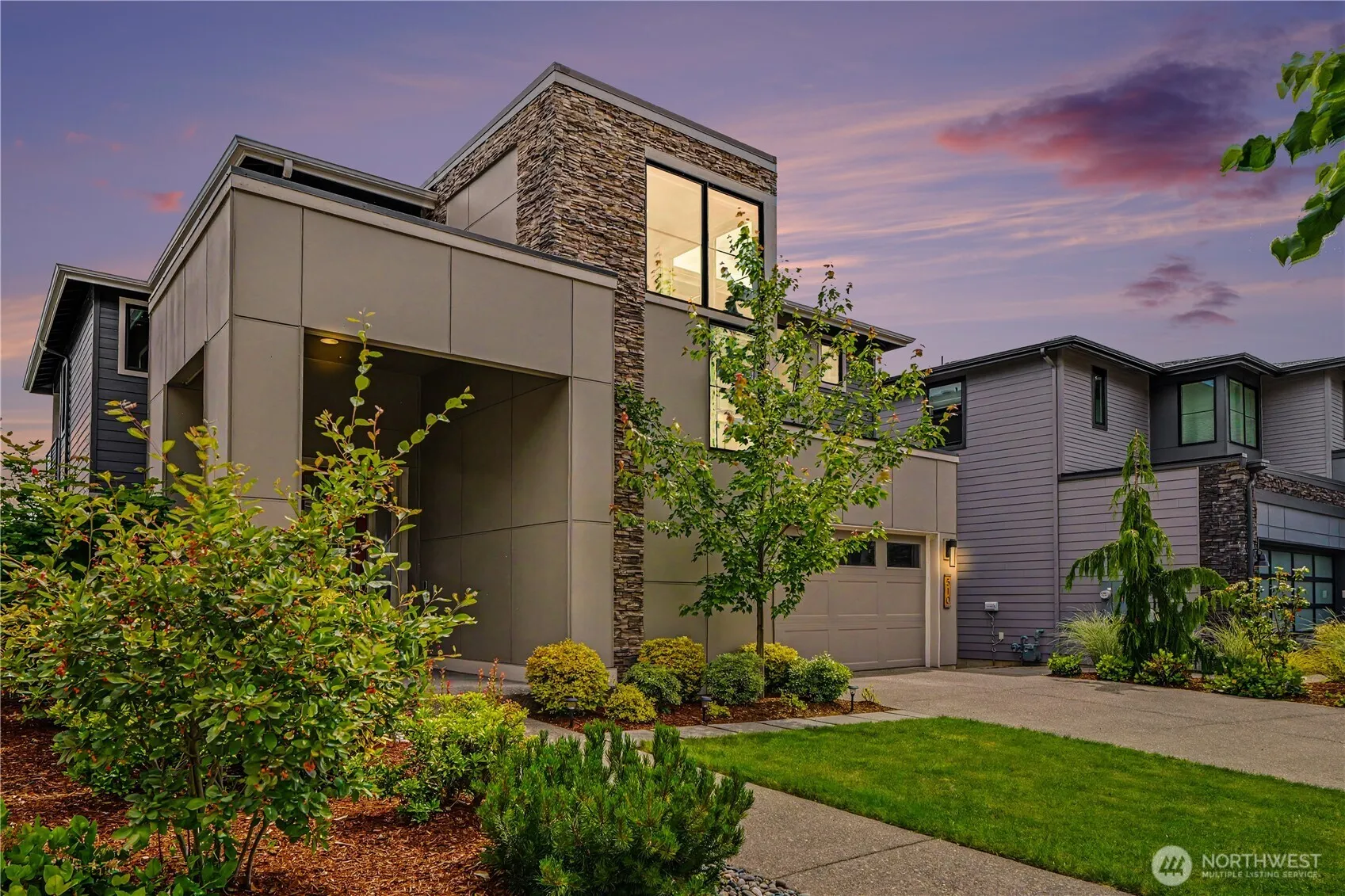 Property photo for 510 Viewcrest Drive Nw, Issaquah photo 3