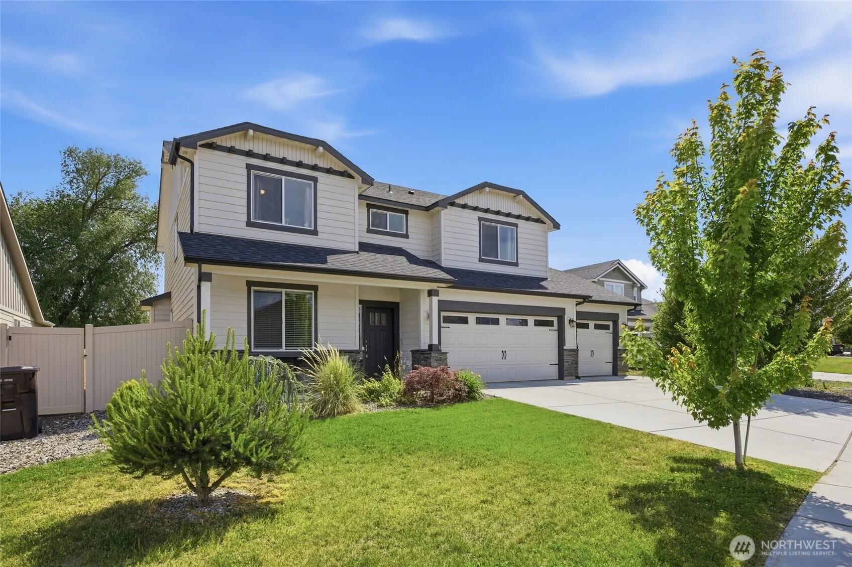 Property photo for 6315 Cottonwood Loop, Yakima